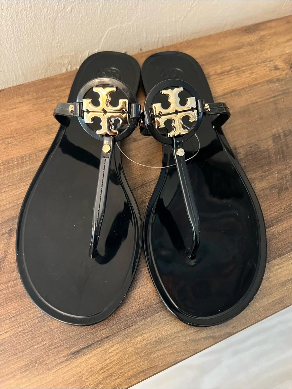 New Tory Burch Mini Miller Jelly Thong Sandal Black/Gold Size 10 $125